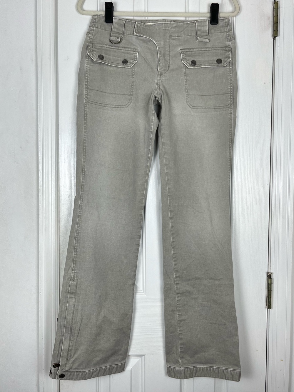 Vintage Y2K Express Precision Fit Patch Pocket Utility Cargo Flare Pants Sz 4